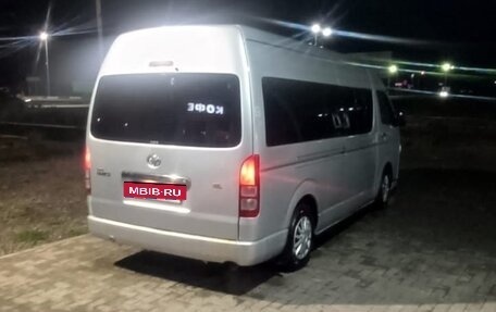 Toyota HiAce H200, 2008 год, 1 600 000 рублей, 4 фотография