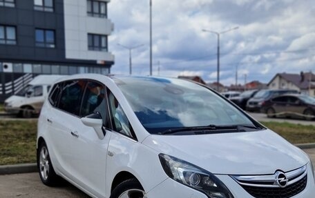 Opel Zafira C рестайлинг, 2014 год, 1 150 000 рублей, 9 фотография