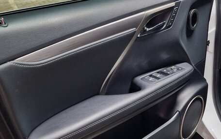 Lexus RX IV рестайлинг, 2016 год, 5 250 000 рублей, 17 фотография