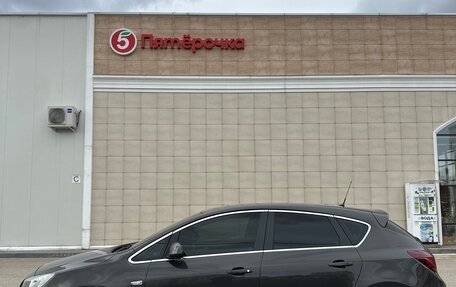 Opel Astra J, 2014 год, 1 050 000 рублей, 1 фотография