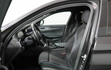 BMW 5 серия, 2020 год, 4 750 000 рублей, 11 фотография