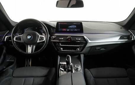 BMW 5 серия, 2020 год, 4 750 000 рублей, 15 фотография