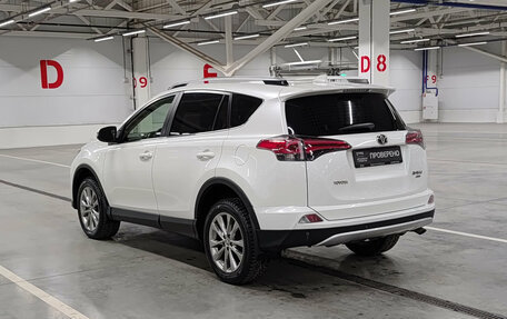 Toyota RAV4, 2015 год, 2 790 000 рублей, 8 фотография