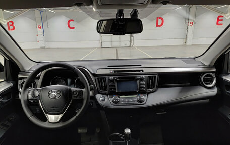 Toyota RAV4, 2015 год, 2 790 000 рублей, 17 фотография