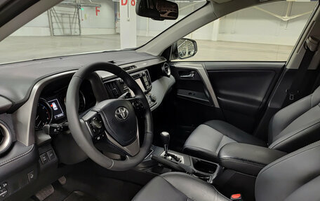 Toyota RAV4, 2015 год, 2 790 000 рублей, 20 фотография