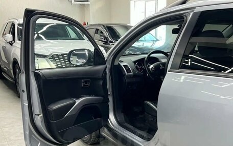 Mitsubishi Outlander III рестайлинг 3, 2011 год, 1 647 000 рублей, 8 фотография