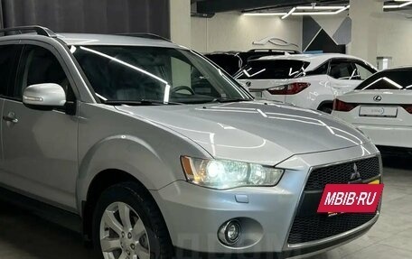 Mitsubishi Outlander III рестайлинг 3, 2011 год, 1 647 000 рублей, 7 фотография