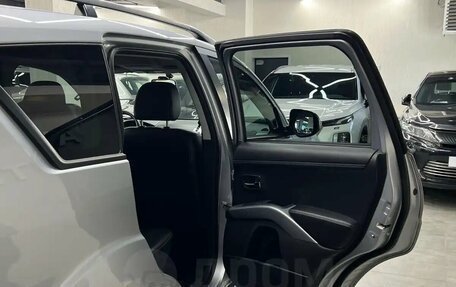 Mitsubishi Outlander III рестайлинг 3, 2011 год, 1 647 000 рублей, 16 фотография