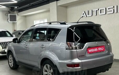 Mitsubishi Outlander III рестайлинг 3, 2011 год, 1 647 000 рублей, 23 фотография