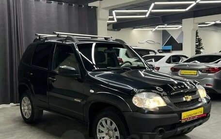 Chevrolet Niva I рестайлинг, 2016 год, 870 000 рублей, 6 фотография