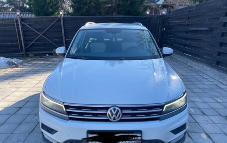 Volkswagen Tiguan II, 2017 год, 1 900 000 рублей, 11 фотография