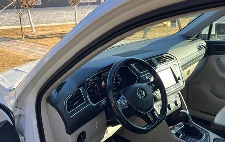 Volkswagen Tiguan II, 2017 год, 1 900 000 рублей, 9 фотография