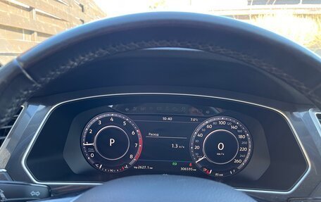 Volkswagen Tiguan II, 2017 год, 1 900 000 рублей, 3 фотография