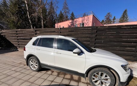 Volkswagen Tiguan II, 2017 год, 1 900 000 рублей, 4 фотография