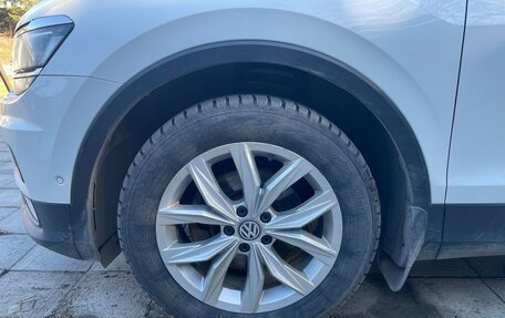 Volkswagen Tiguan II, 2017 год, 1 900 000 рублей, 16 фотография