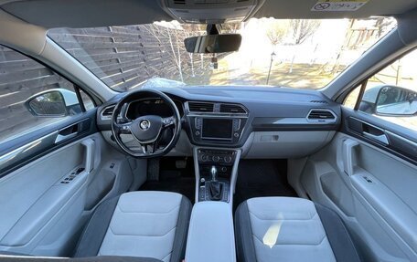 Volkswagen Tiguan II, 2017 год, 1 900 000 рублей, 26 фотография