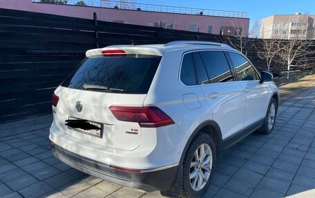 Volkswagen Tiguan II, 2017 год, 1 900 000 рублей, 15 фотография