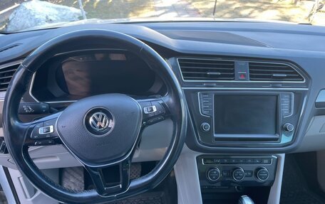 Volkswagen Tiguan II, 2017 год, 1 900 000 рублей, 33 фотография