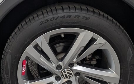 Volkswagen Tiguan II, 2021 год, 3 500 000 рублей, 13 фотография