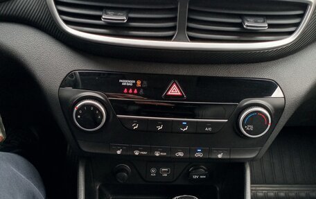 Hyundai Tucson III, 2019 год, 2 350 000 рублей, 17 фотография