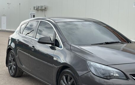 Opel Astra J, 2014 год, 1 050 000 рублей, 4 фотография