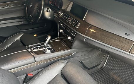 BMW 7 серия, 2015 год, 2 050 000 рублей, 7 фотография