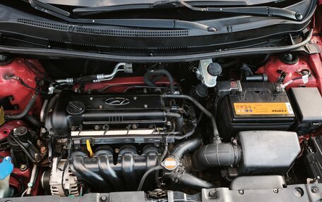 Hyundai Solaris II рестайлинг, 2011 год, 540 000 рублей, 10 фотография