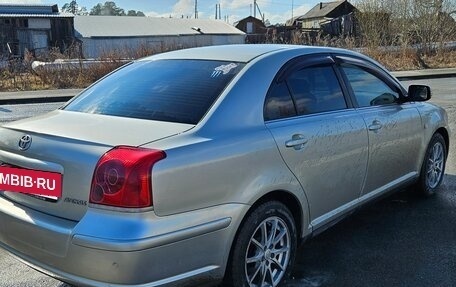 Toyota Avensis III рестайлинг, 2005 год, 800 000 рублей, 3 фотография