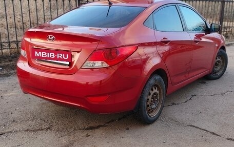 Hyundai Solaris II рестайлинг, 2011 год, 540 000 рублей, 3 фотография