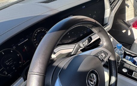 Volkswagen Touareg III, 2018 год, 5 600 000 рублей, 3 фотография