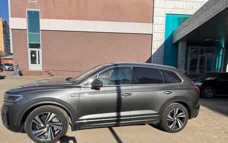 Volkswagen Touareg III, 2018 год, 5 600 000 рублей, 4 фотография