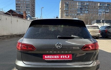 Volkswagen Touareg III, 2018 год, 5 600 000 рублей, 5 фотография