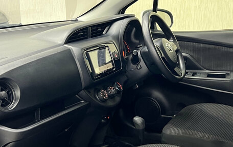 Toyota Vitz, 2019 год, 957 000 рублей, 21 фотография