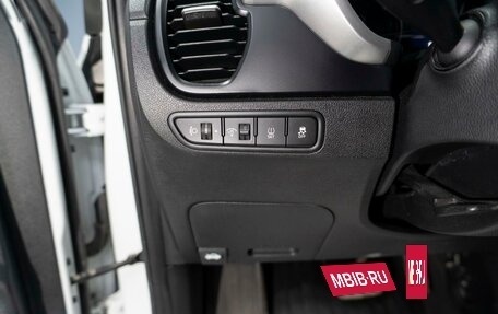 KIA Rio IV, 2020 год, 1 399 000 рублей, 8 фотография