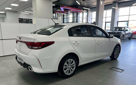 KIA Rio IV, 2021 год, 1 390 000 рублей, 6 фотография