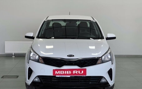 KIA Rio IV, 2021 год, 1 390 000 рублей, 2 фотография