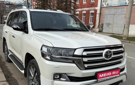 Toyota Land Cruiser 200, 2016 год, 5 619 000 рублей, 1 фотография