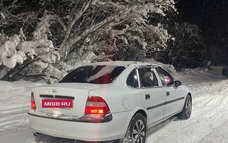 Opel Vectra B рестайлинг, 1998 год, 240 000 рублей, 3 фотография