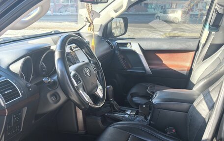 Toyota Land Cruiser Prado 150 рестайлинг 2, 2014 год, 2 950 000 рублей, 6 фотография