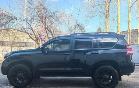 Toyota Land Cruiser Prado 150 рестайлинг 2, 2014 год, 2 950 000 рублей, 11 фотография