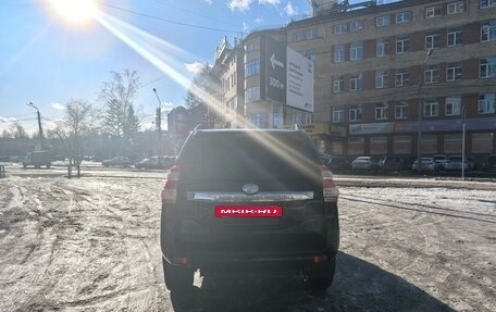 Toyota Land Cruiser Prado 150 рестайлинг 2, 2014 год, 2 950 000 рублей, 5 фотография