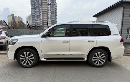 Toyota Land Cruiser 200, 2016 год, 5 619 000 рублей, 4 фотография