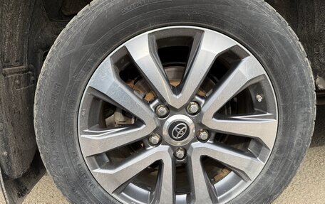 Toyota Land Cruiser 200, 2016 год, 5 619 000 рублей, 9 фотография