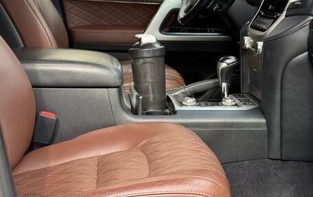 Toyota Land Cruiser 200, 2016 год, 5 619 000 рублей, 10 фотография