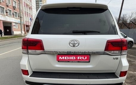 Toyota Land Cruiser 200, 2016 год, 5 619 000 рублей, 7 фотография