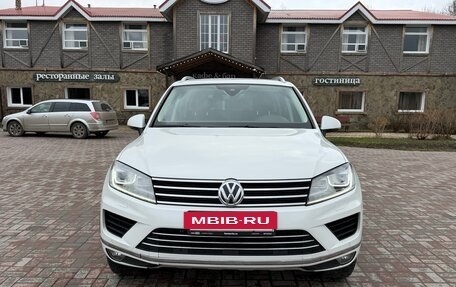 Volkswagen Touareg III, 2015 год, 2 550 000 рублей, 2 фотография