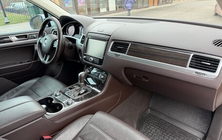 Volkswagen Touareg III, 2015 год, 2 550 000 рублей, 16 фотография