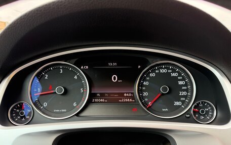 Volkswagen Touareg III, 2015 год, 2 550 000 рублей, 21 фотография