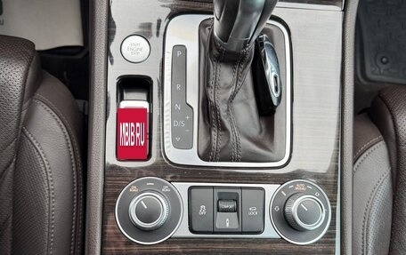 Volkswagen Touareg III, 2015 год, 2 550 000 рублей, 19 фотография