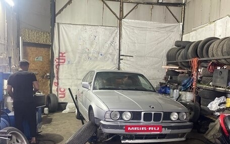 BMW 5 серия, 1991 год, 330 000 рублей, 20 фотография